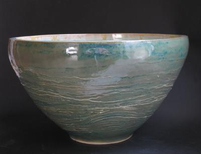 Green bowl with lines image